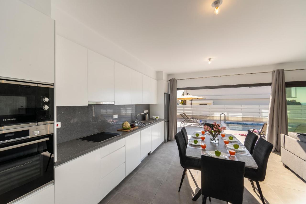 Villa Andre, Walking Distance To Coral Bay Peyia Exterior foto