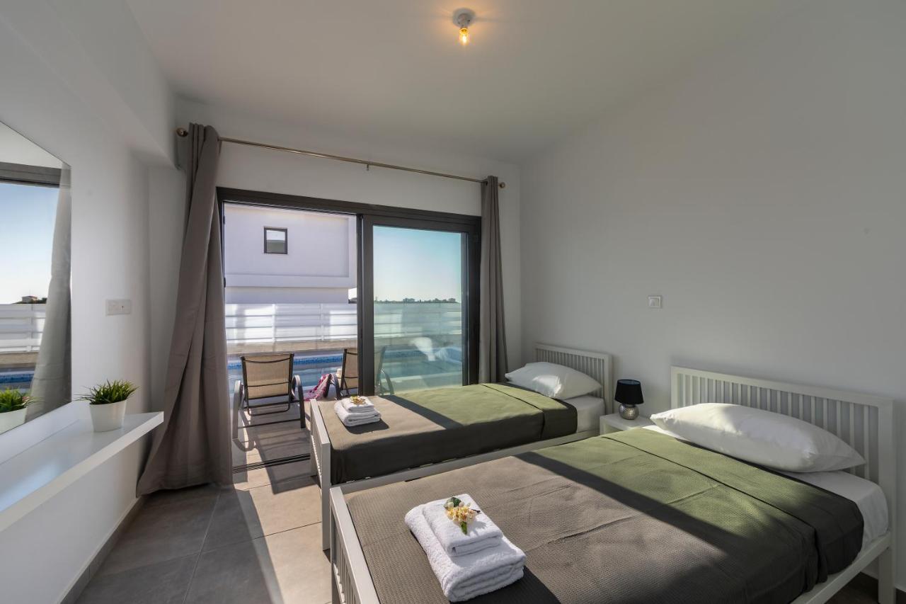Villa Andre, Walking Distance To Coral Bay Peyia Exterior foto